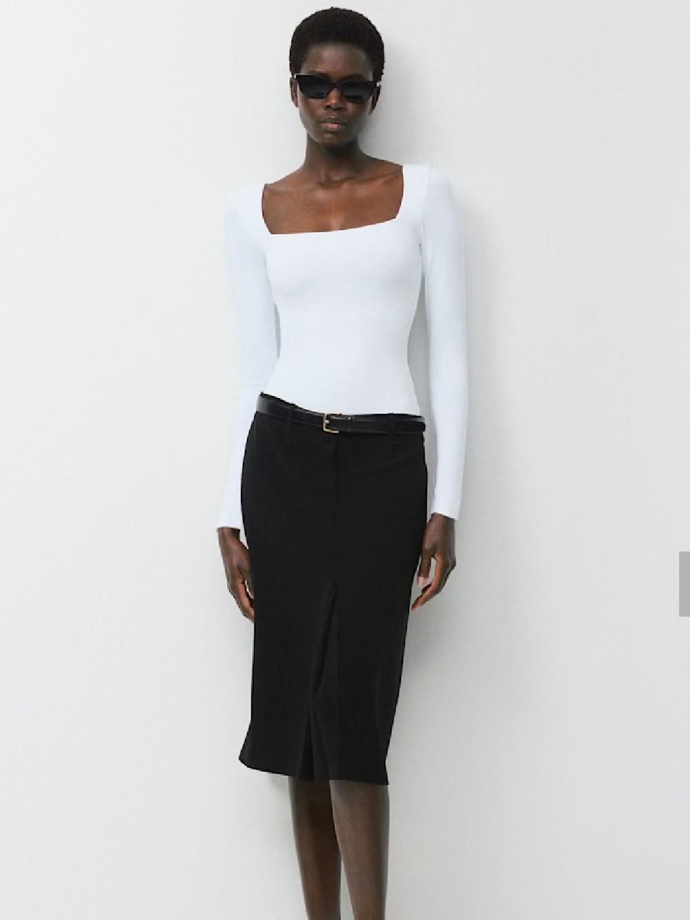 Aritzia Babaton Original Contour Headway Squareneck Bodysuit